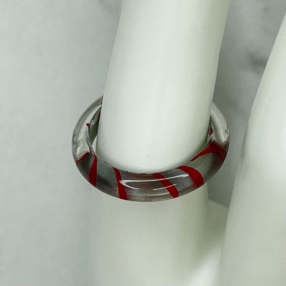 Clear Silver Red Striped Plastic Ring Size 7.25 - Picture 10 of 11
